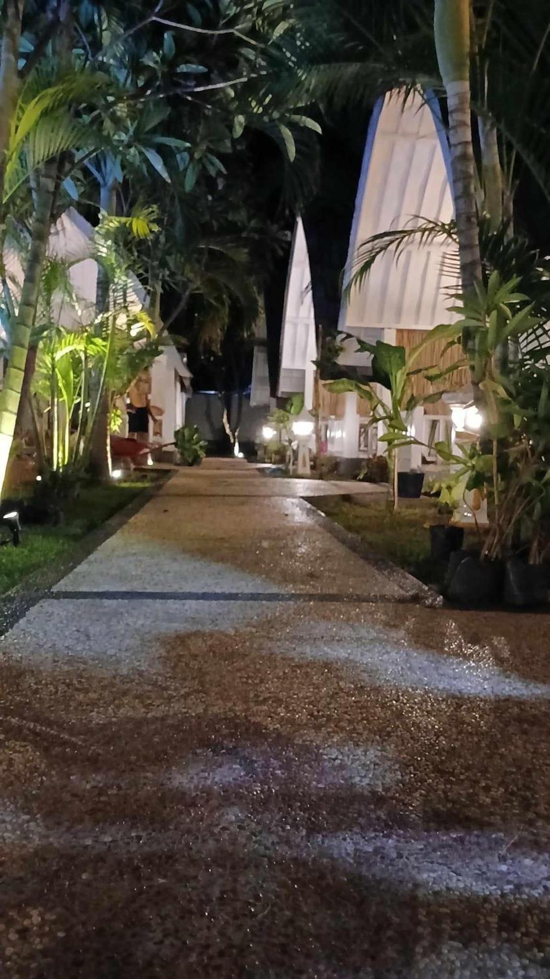 New Balengku Dua Hotel - Adults Only Νησιά Γκίλι Εξωτερικό φωτογραφία